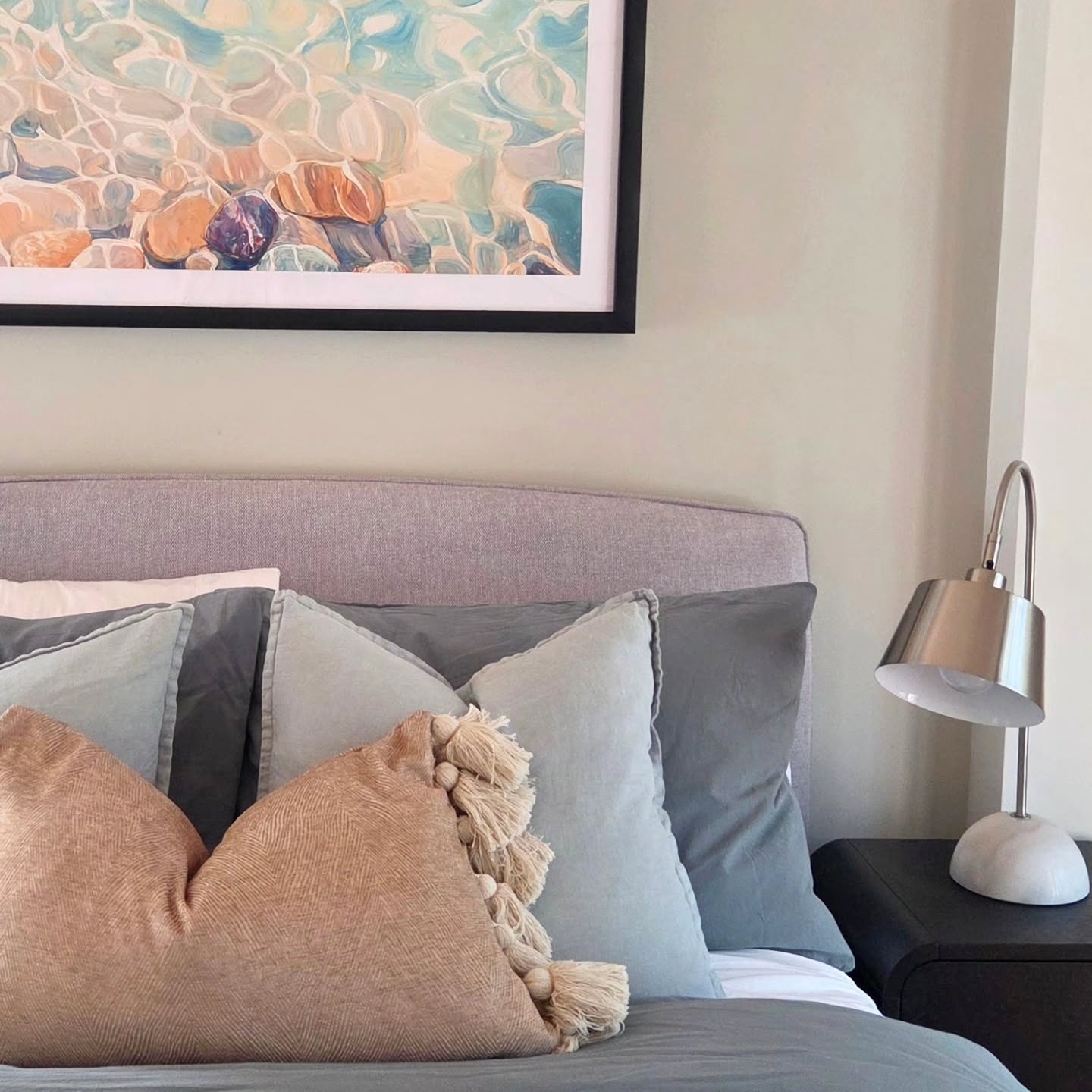 Guest room glow-up ❤️

Just by changing the direction of the bed, this bedroom felt more open and welcoming. Swapping the Queen bed for a Double freed up room for a desk or make-up table for guests, proof that a few thoughtful tweaks can totally transform how a space feels.

Scroll to see the before.

#beforeandafter #bedroomdesign #furniturelayout #spaceplanning #interiordesign